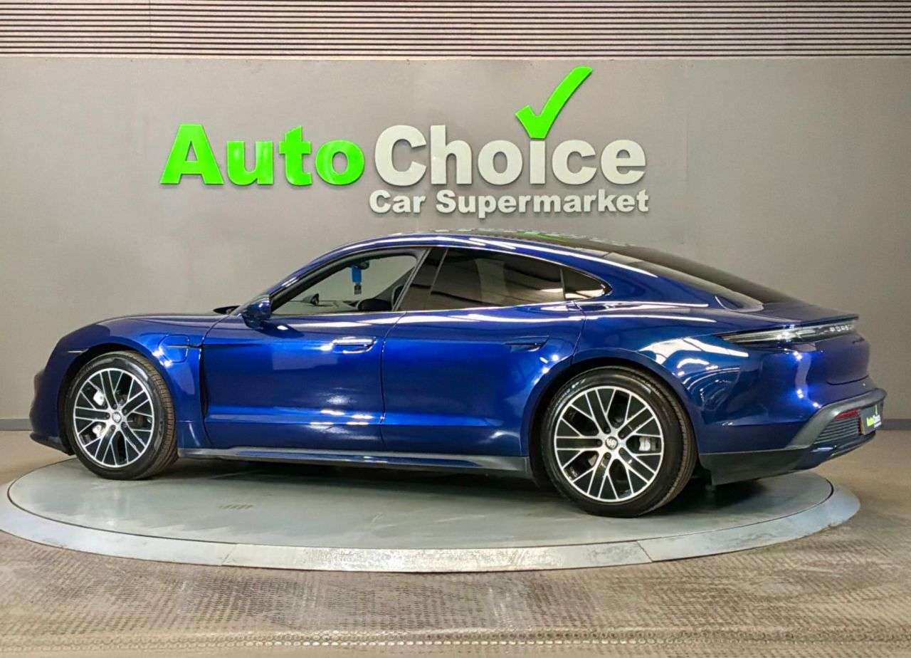 2022 PORSCHE TAYCAN 2022 PORSCHE TAYCAN