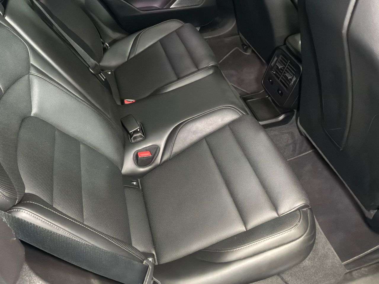 2022 PORSCHE TAYCAN 2022 PORSCHE TAYCAN