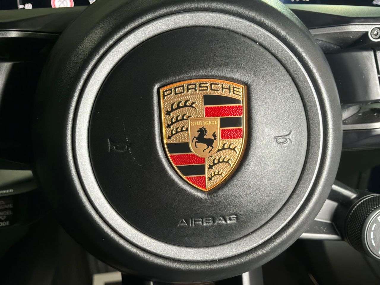 2022 PORSCHE TAYCAN 2022 PORSCHE TAYCAN