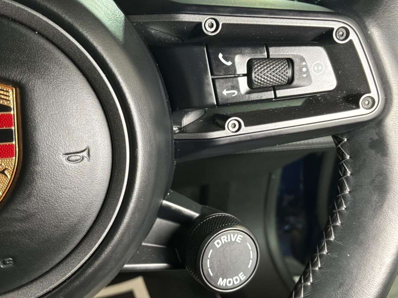 2022 PORSCHE TAYCAN 2022 PORSCHE TAYCAN