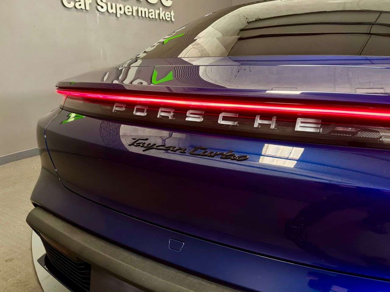 2022 PORSCHE TAYCAN 2022 PORSCHE TAYCAN