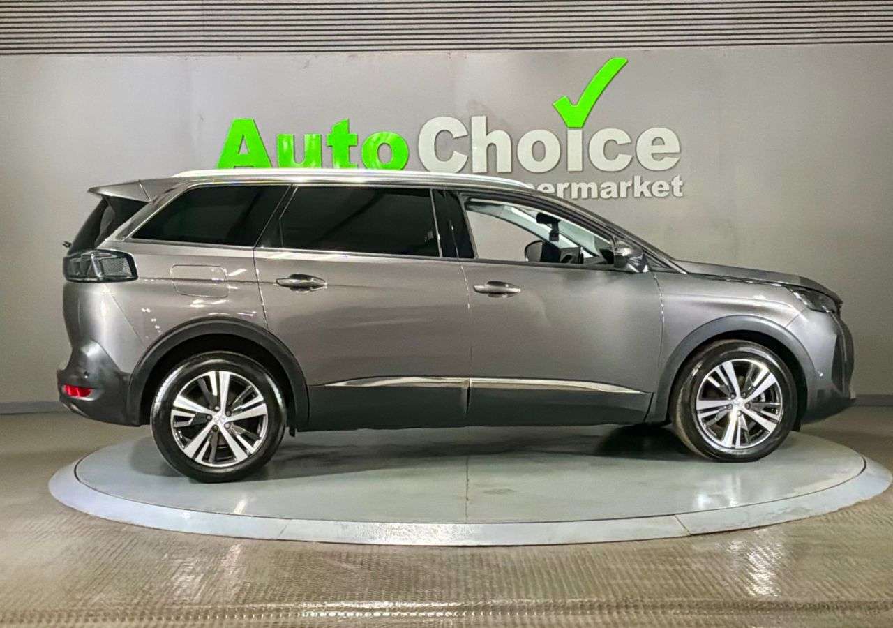 2021 PEUGEOT 5008 2021 PEUGEOT 5008