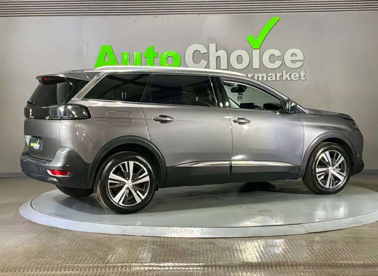 2021 PEUGEOT 5008 2021 PEUGEOT 5008