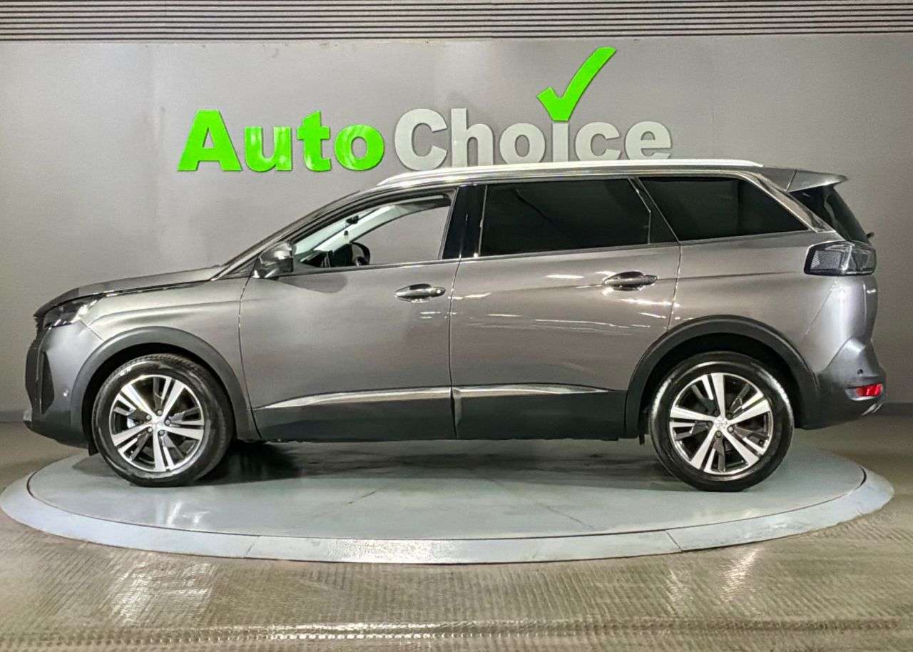 2021 PEUGEOT 5008 2021 PEUGEOT 5008