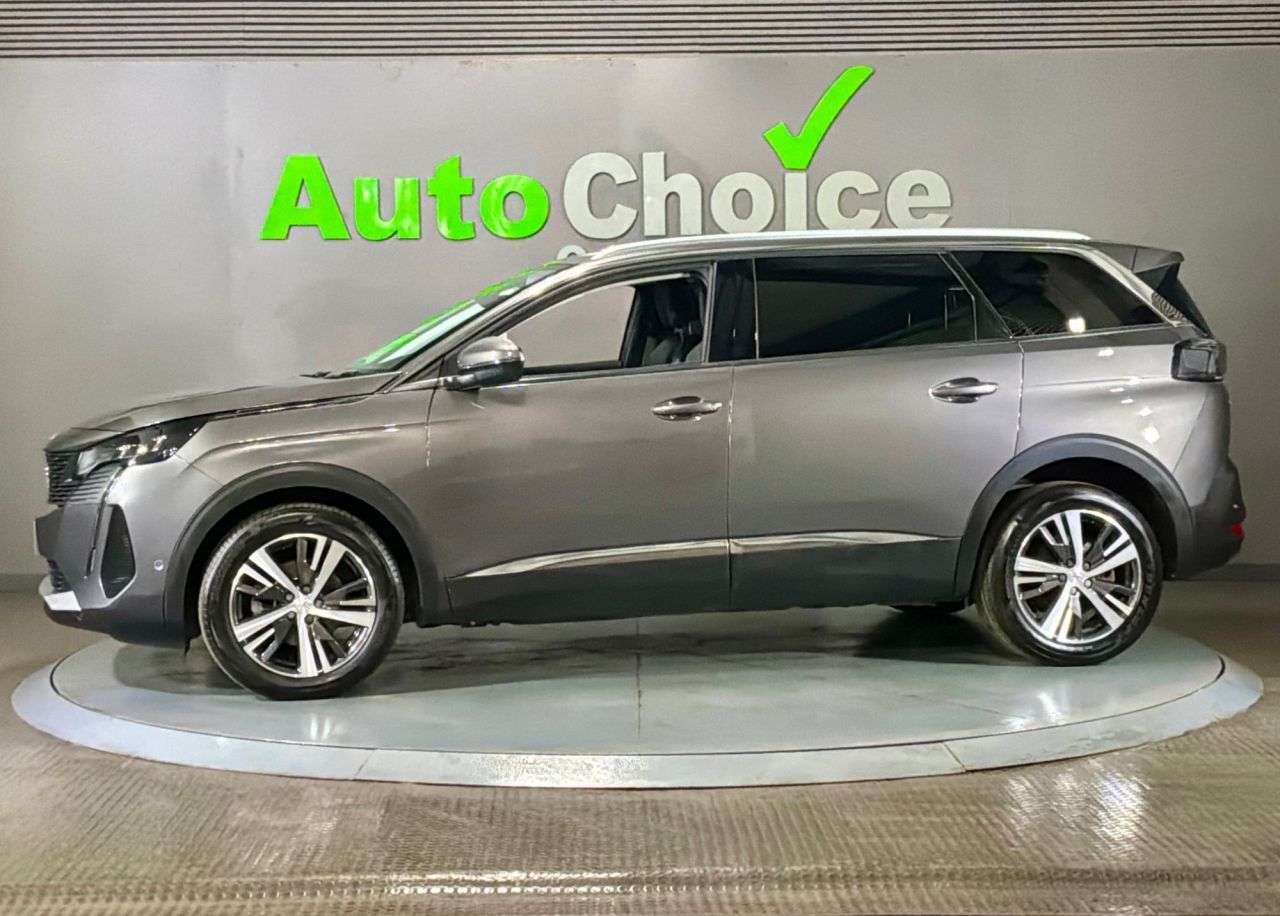 2021 PEUGEOT 5008 2021 PEUGEOT 5008