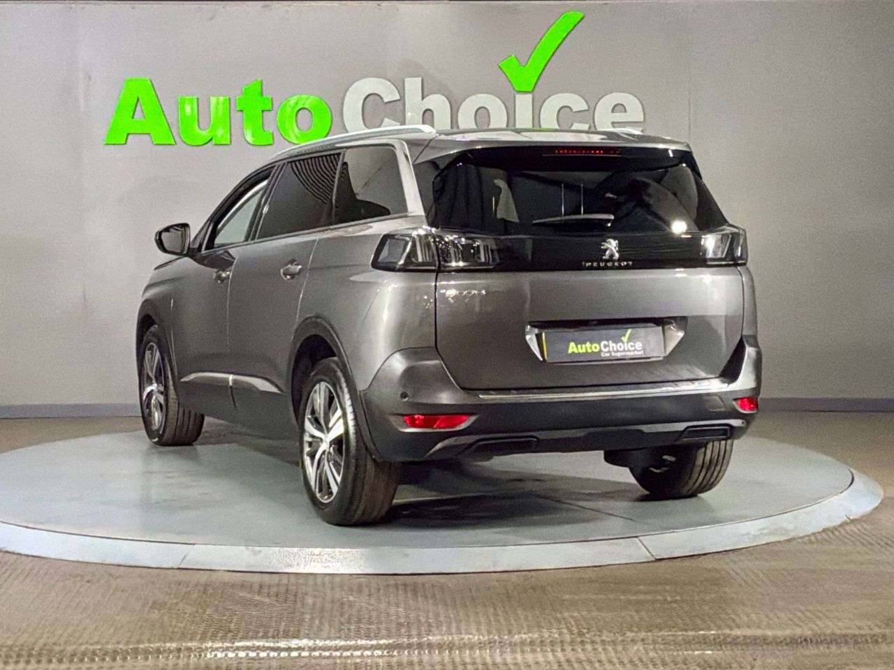 2021 PEUGEOT 5008 2021 PEUGEOT 5008