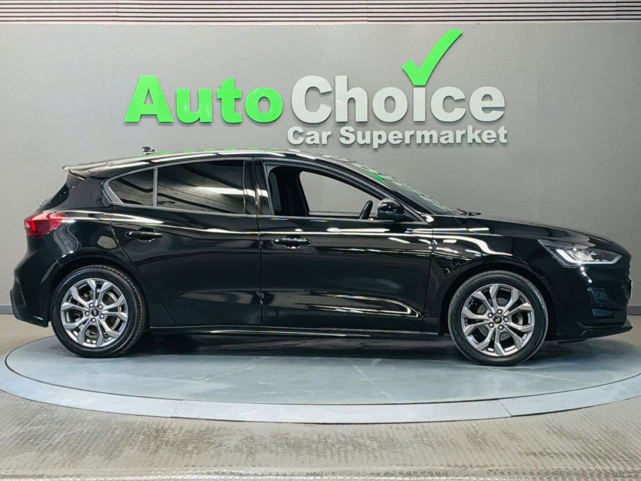 2022 FORD FOCUS 2022 FORD FOCUS