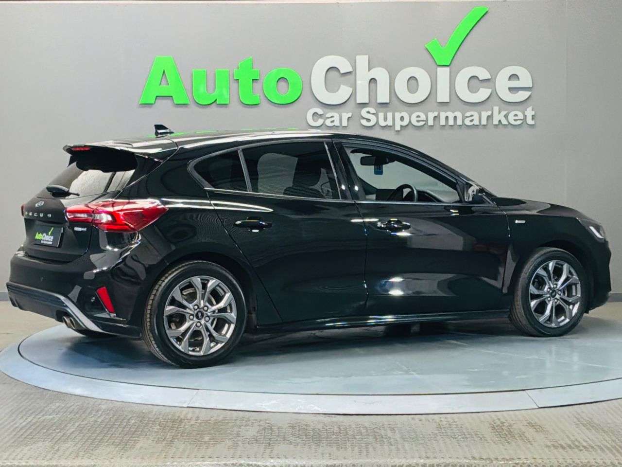 2022 FORD FOCUS 2022 FORD FOCUS