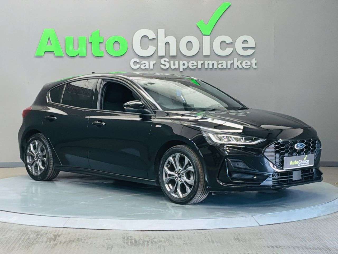 A 2022 FORD FOCUS 1.0T EcoBoost MHEV ST-Line Hatchback 5dr Petrol Hybrid Manual Euro 6 (s/s) A 2022 FORD FOCUS 1.0T EcoBoost MHEV ST-Line Hatchback 5dr Petrol Hybrid Manual Euro 6 (s/s)
