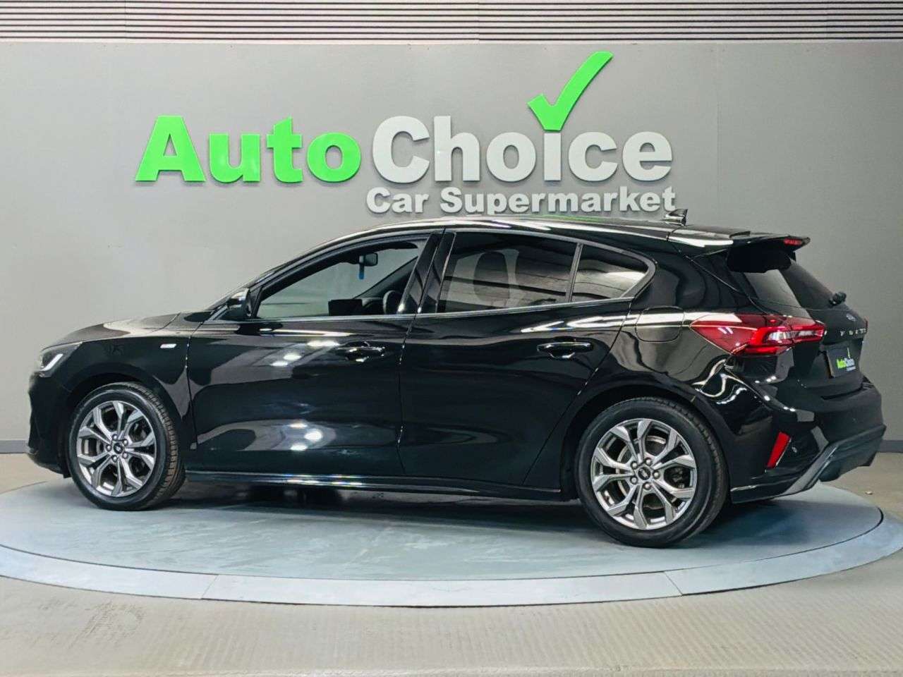 2022 FORD FOCUS 2022 FORD FOCUS