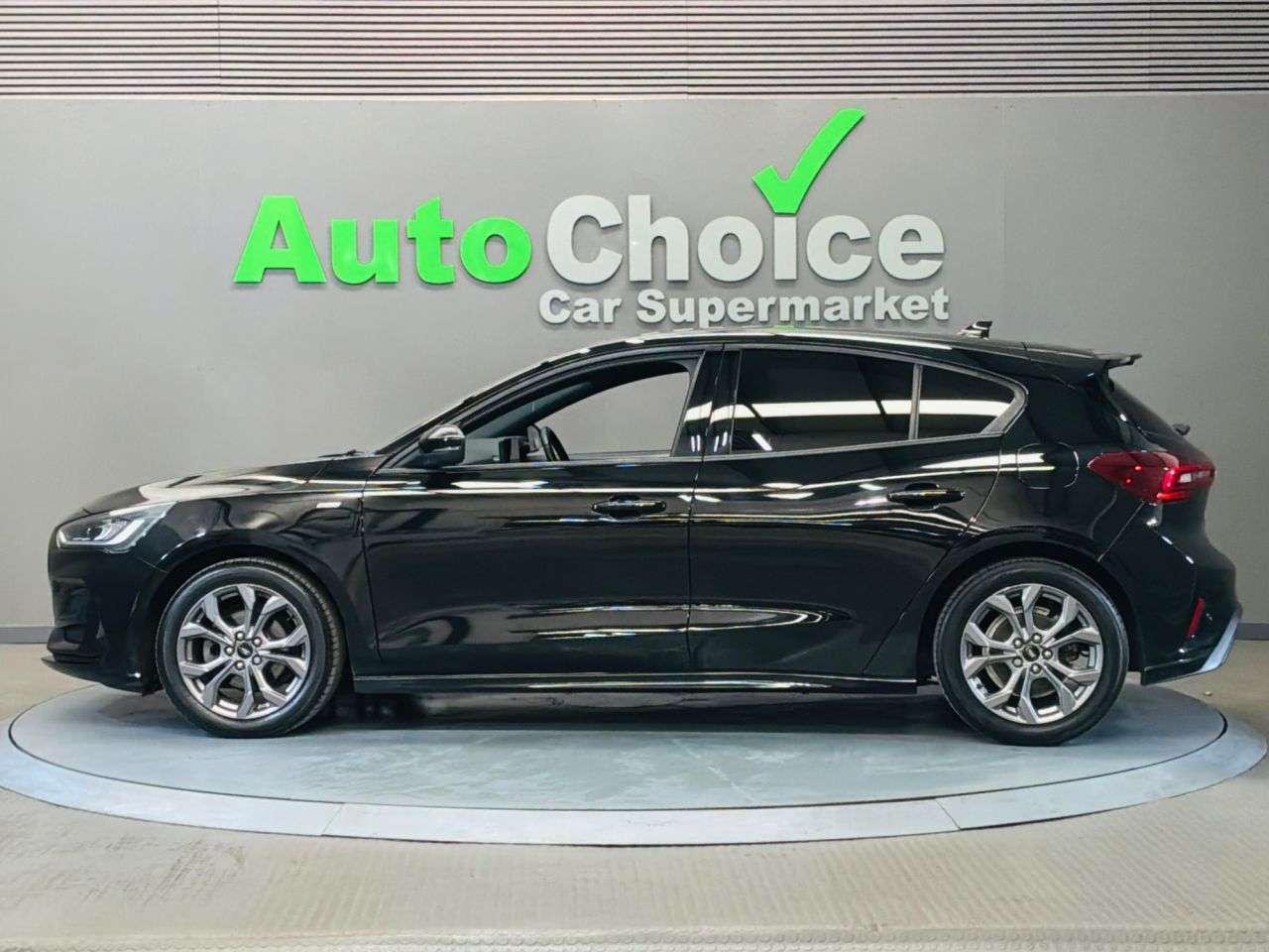 2022 FORD FOCUS 2022 FORD FOCUS