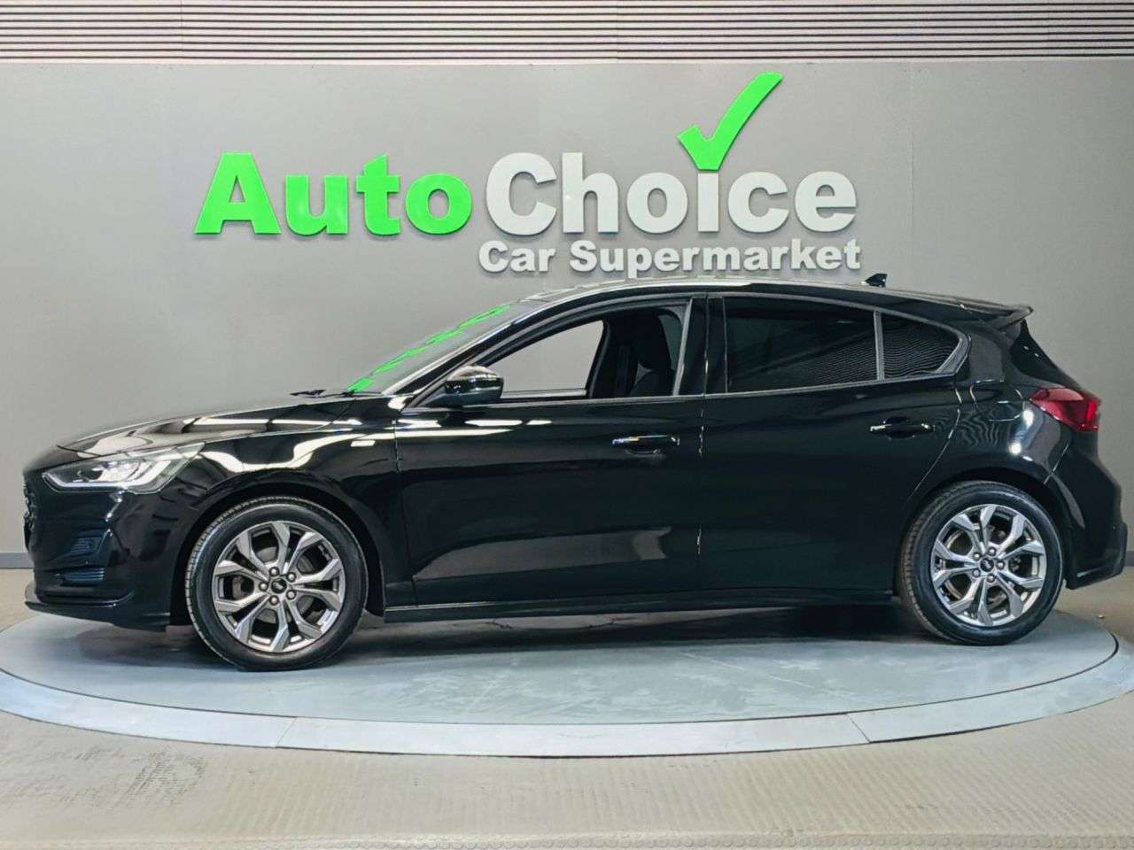 2022 FORD FOCUS 2022 FORD FOCUS