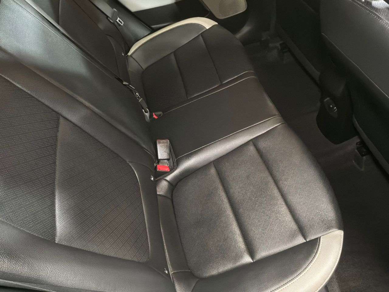 2019 KIA STONIC 2019 KIA STONIC