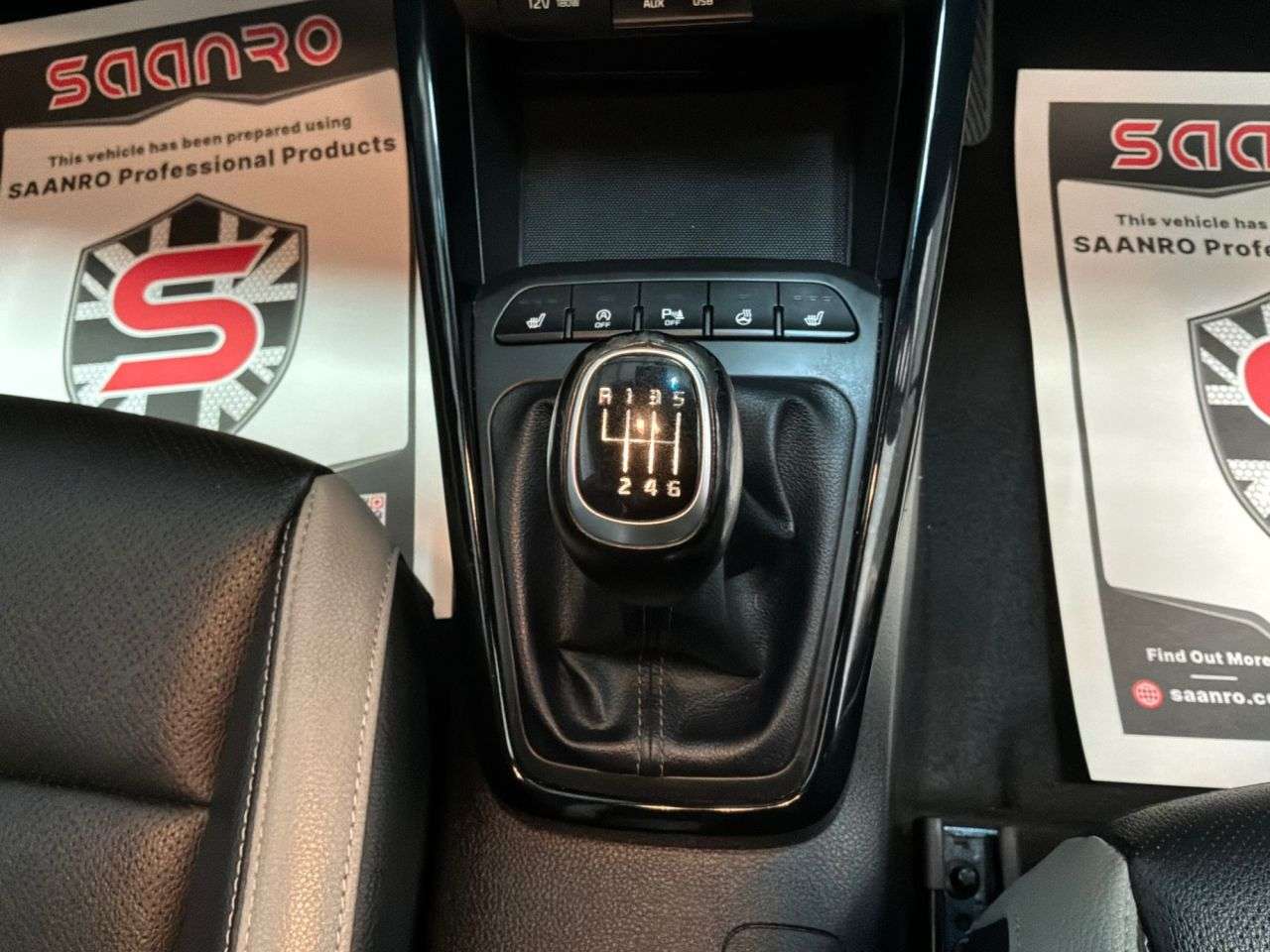 2019 KIA STONIC 2019 KIA STONIC