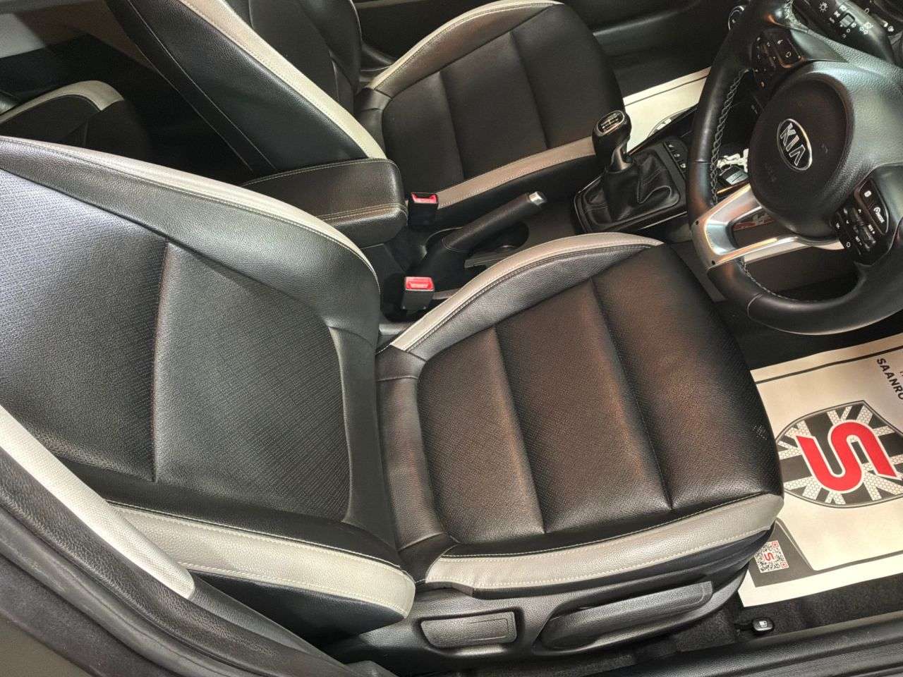 2019 KIA STONIC 2019 KIA STONIC
