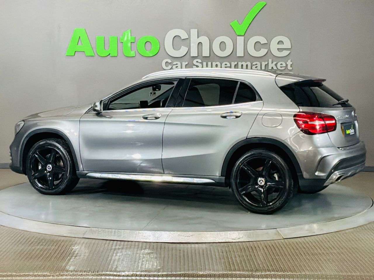 2018 MERCEDES-BENZ 180 2018 MERCEDES-BENZ 180