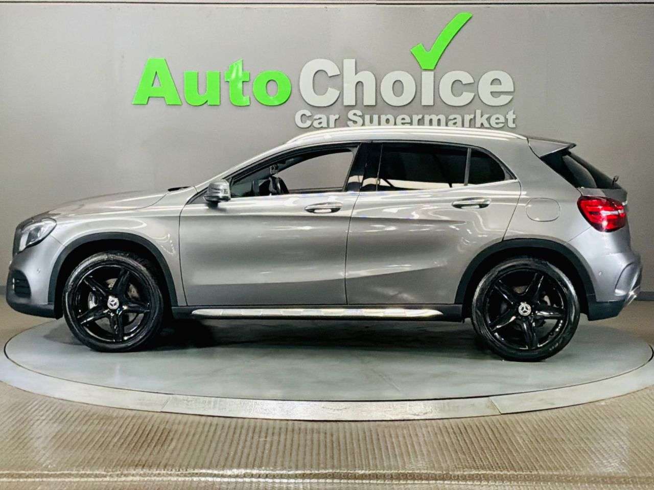 2018 MERCEDES-BENZ 180 2018 MERCEDES-BENZ 180