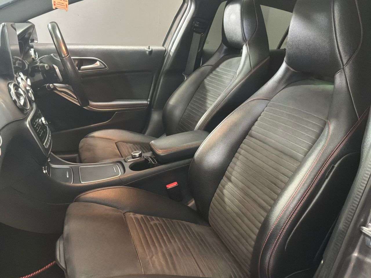 2018 MERCEDES-BENZ 180 2018 MERCEDES-BENZ 180