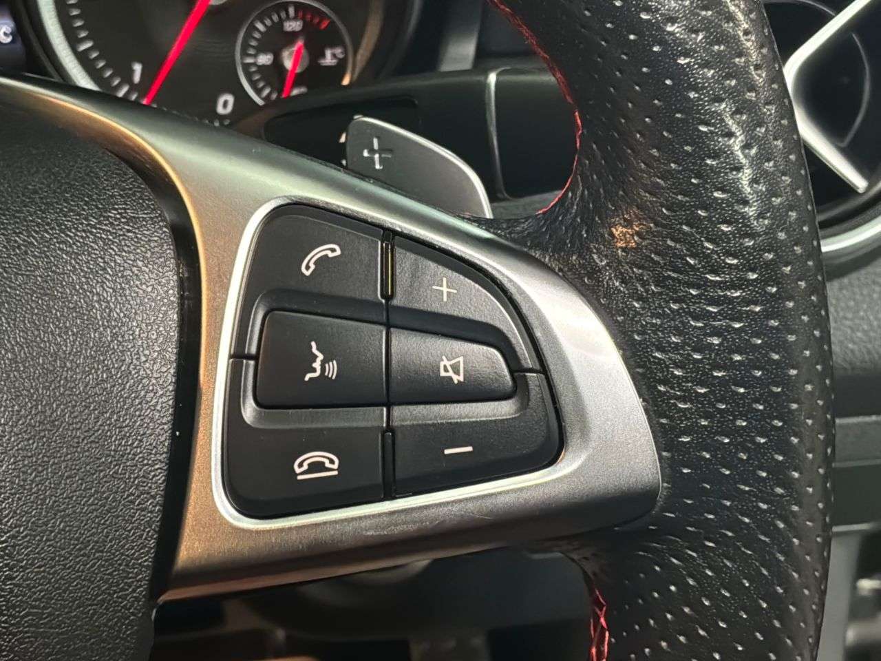 2018 MERCEDES-BENZ 180 2018 MERCEDES-BENZ 180