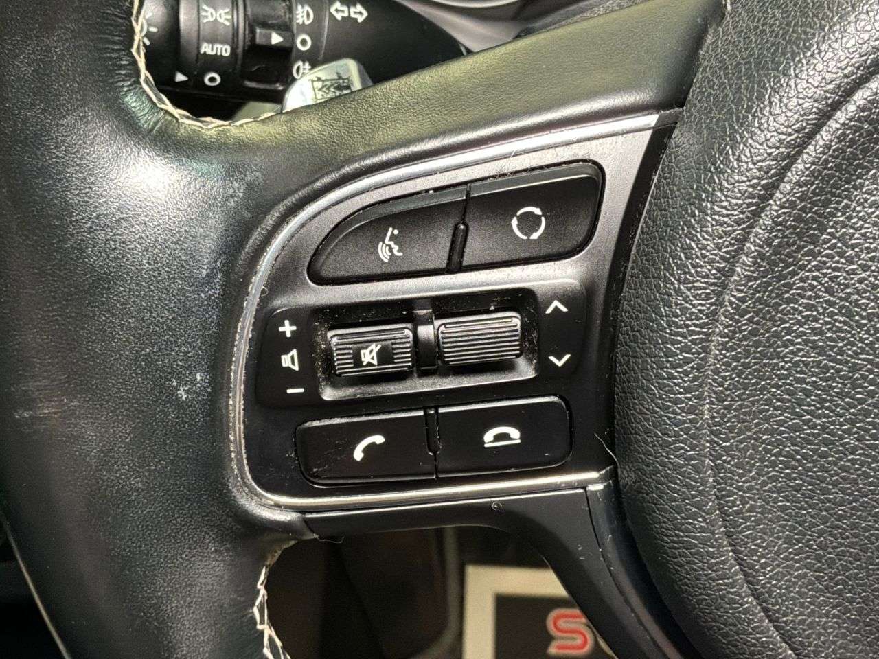 2021 KIA NIRO 2021 KIA NIRO