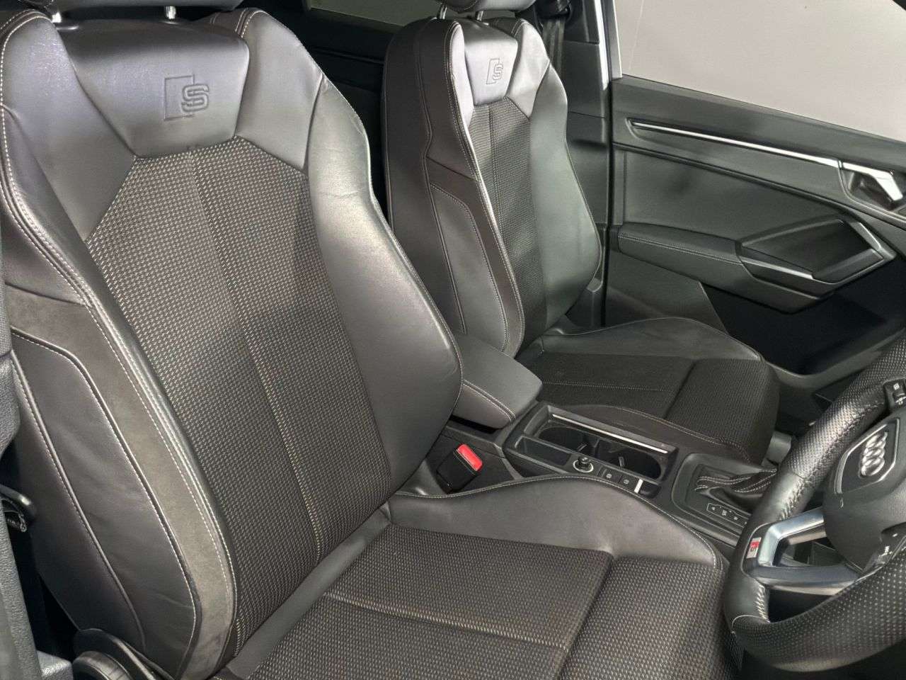 2020 AUDI Q3 2020 AUDI Q3