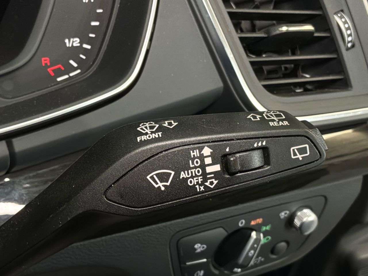 2019 AUDI SQ5 2019 AUDI SQ5