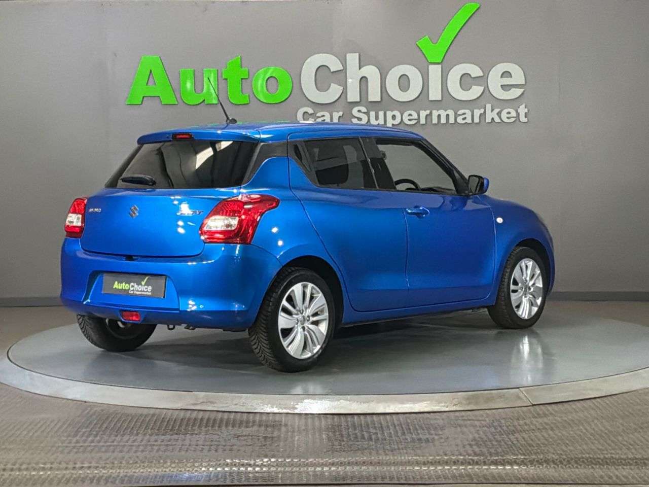 2018 SUZUKI SWIFT 2018 SUZUKI SWIFT