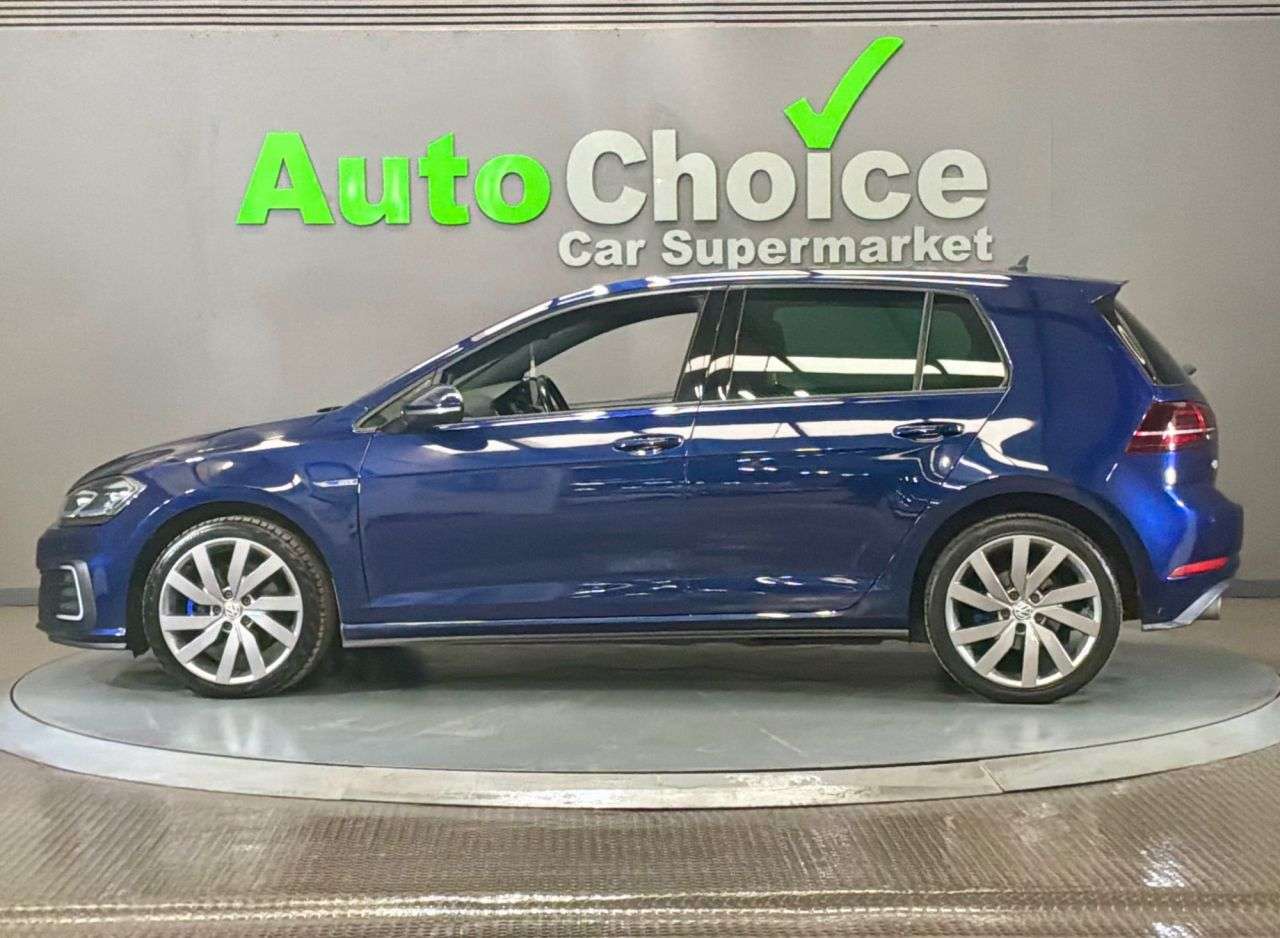 2018 VOLKSWAGEN GOLF 2018 VOLKSWAGEN GOLF