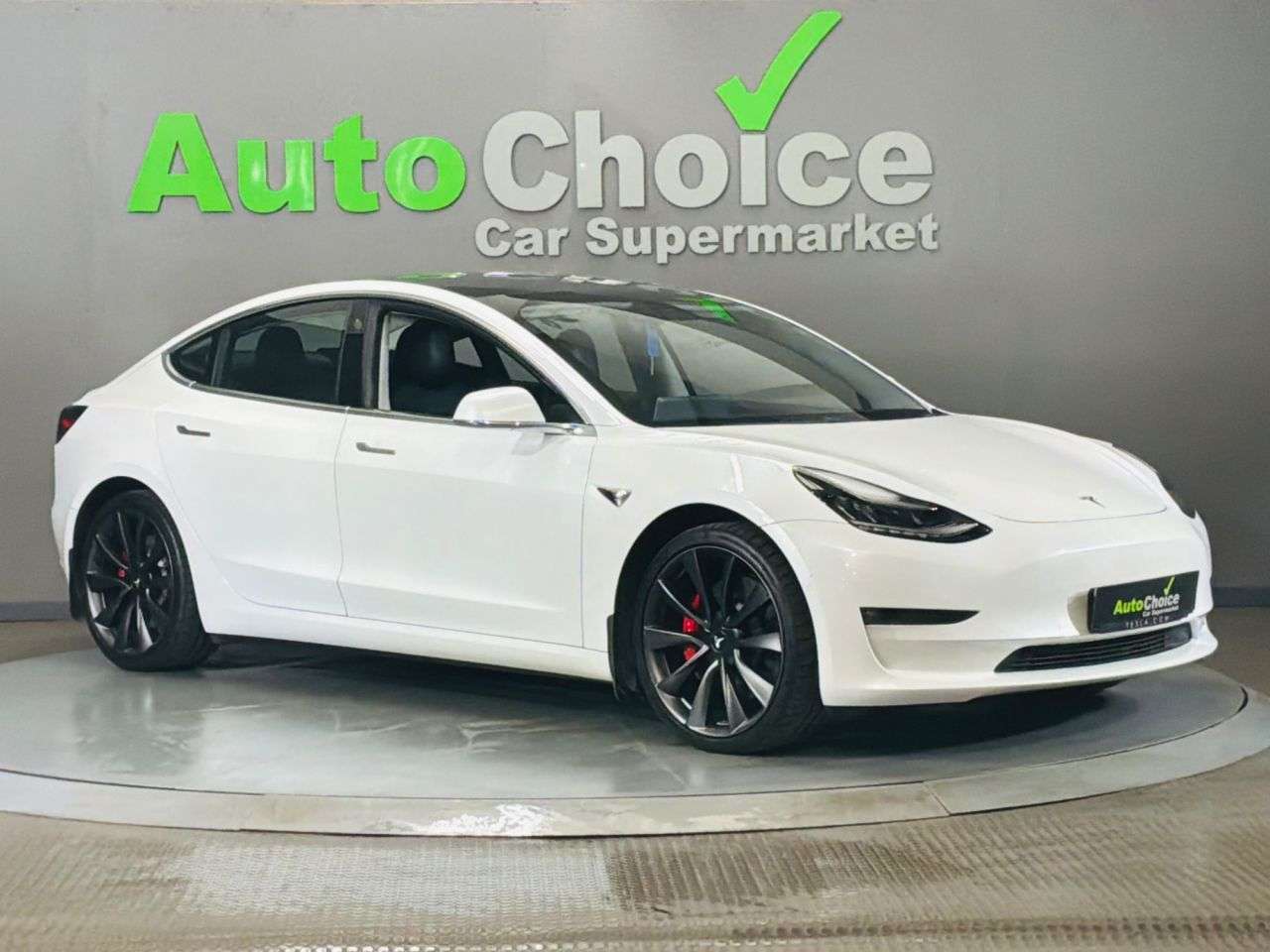 A 2020 TESLA MODEL 3 (Dual Motor) Performance Saloon 4dr Electric Auto 4WDE (Performance Upgrade A 2020 TESLA MODEL 3 (Dual Motor) Performance Saloon 4dr Electric Auto 4WDE (Performance Upgrade
