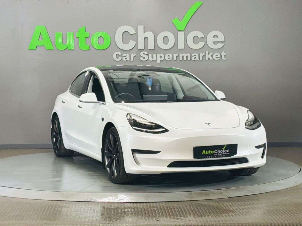 A 2020 TESLA MODEL 3 (Dual Motor) Performance Saloon 4dr Electric Auto 4WDE (Performance Upgrade A 2020 TESLA MODEL 3 (Dual Motor) Performance Saloon 4dr Electric Auto 4WDE (Performance Upgrade