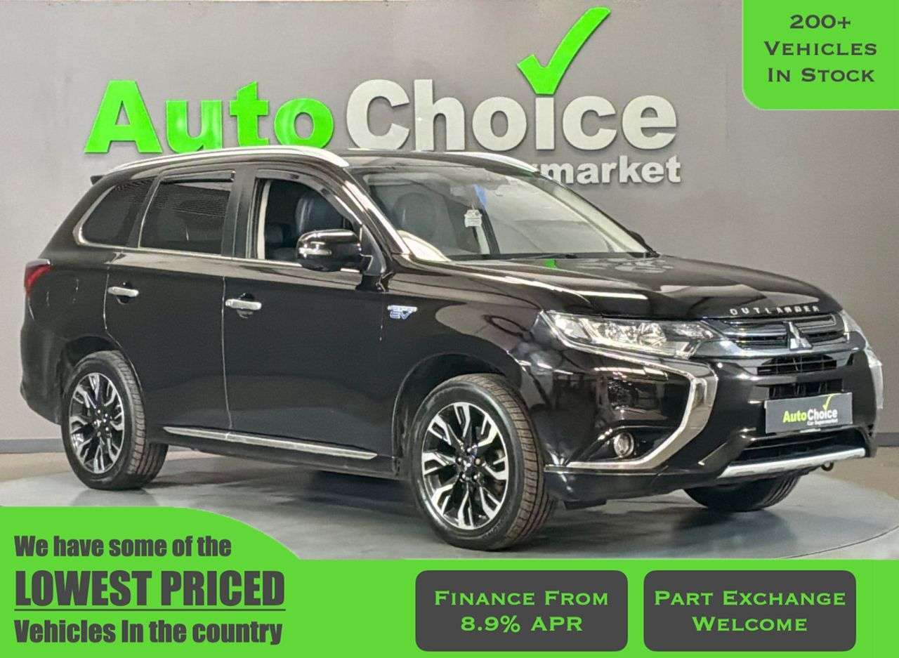 A 2017 MITSUBISHI OUTLANDER 2.0h 12kWh 5h SUV 5dr Petrol Plug-in Hybrid CVT 4WD Euro 6 (s/s) (200 ps) * A 2017 MITSUBISHI OUTLANDER 2.0h 12kWh 5h SUV 5dr Petrol Plug-in Hybrid CVT 4WD Euro 6 (s/s) (200 ps) *
