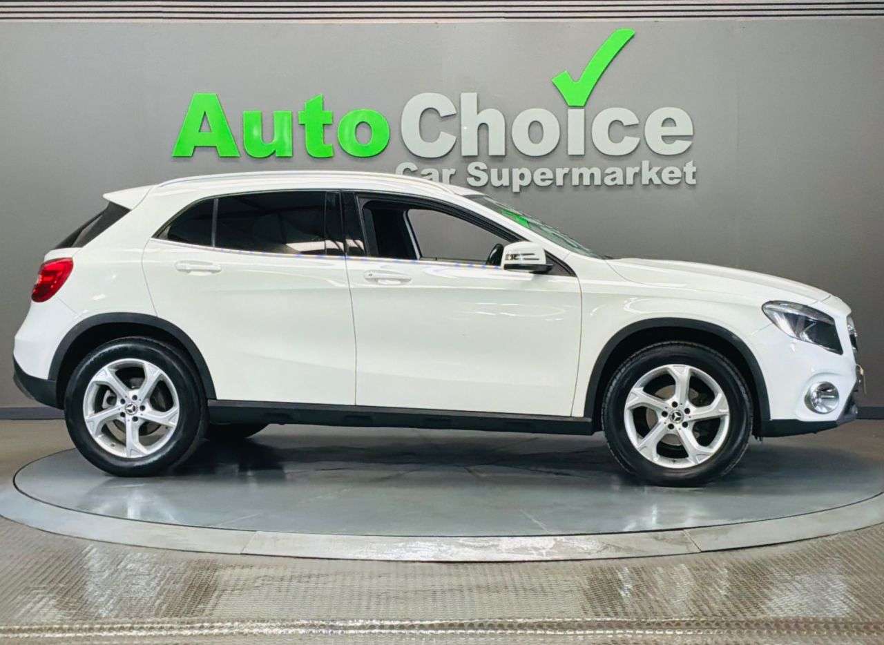 2018 MERCEDES-BENZ 180 2018 MERCEDES-BENZ 180