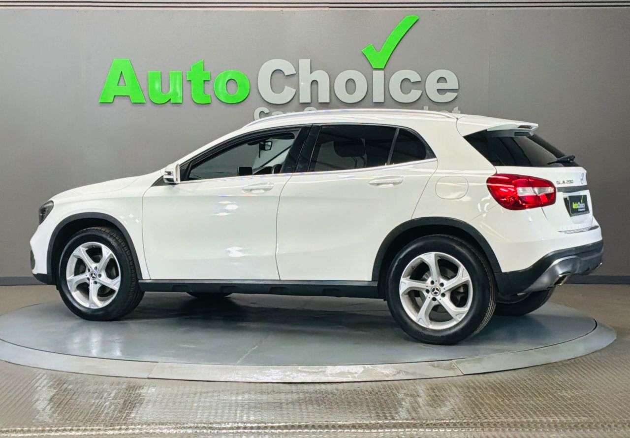 2018 MERCEDES-BENZ 180 2018 MERCEDES-BENZ 180