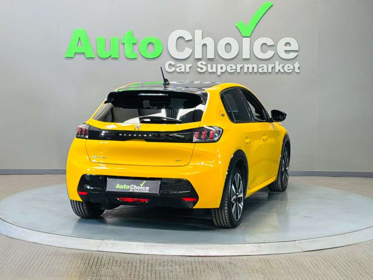 2021 PEUGEOT E-208 2021 PEUGEOT E-208
