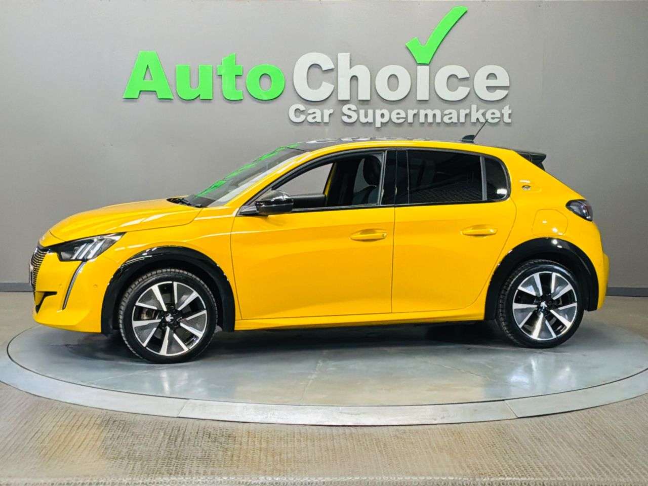 2021 PEUGEOT E-208 2021 PEUGEOT E-208