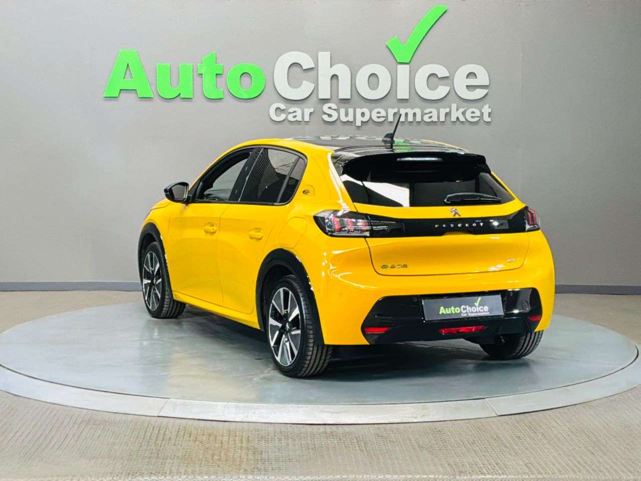 2021 PEUGEOT E-208 2021 PEUGEOT E-208