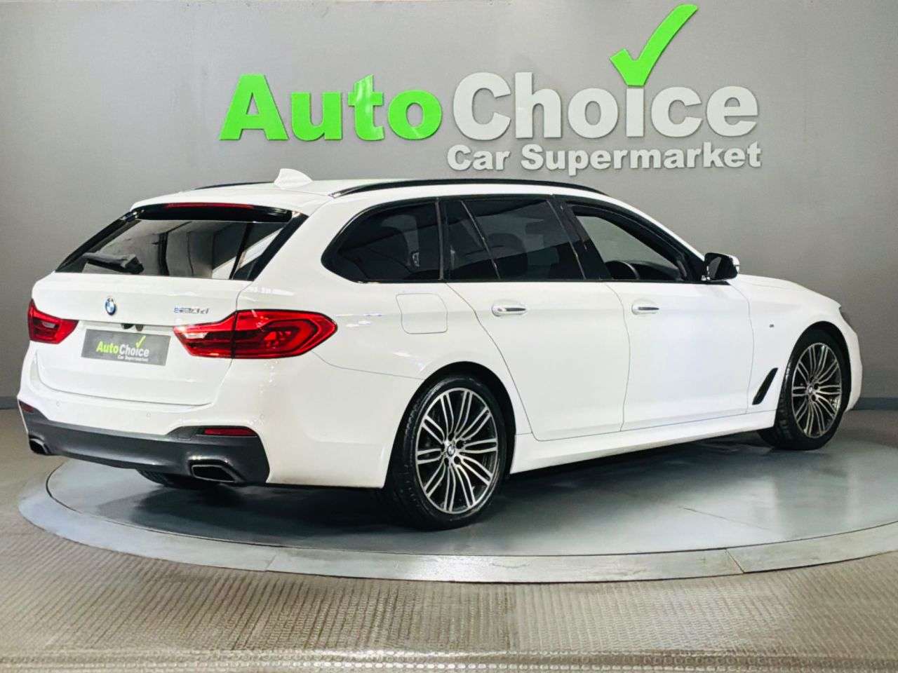 2018 BMW 5 SERIES 2018 BMW 5 SERIES