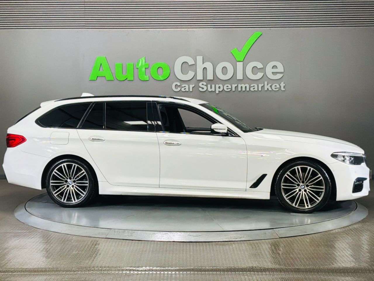 2018 BMW 5 SERIES 2018 BMW 5 SERIES