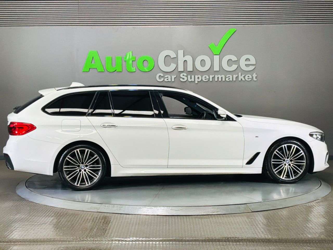 2018 BMW 5 SERIES 2018 BMW 5 SERIES