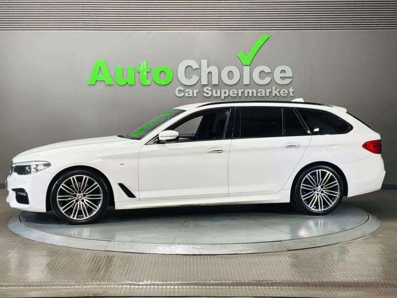 2018 BMW 5 SERIES 2018 BMW 5 SERIES