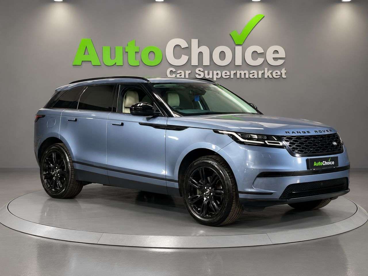 A 2019 LAND ROVER RANGE ROVER VELAR 2.0 D180 S SUV 5dr Diesel Auto 4WD Euro 6 (s/s) (180 ps) in Blackburn Finan A 2019 LAND ROVER RANGE ROVER VELAR 2.0 D180 S SUV 5dr Diesel Auto 4WD Euro 6 (s/s) (180 ps) in Blackburn Finan