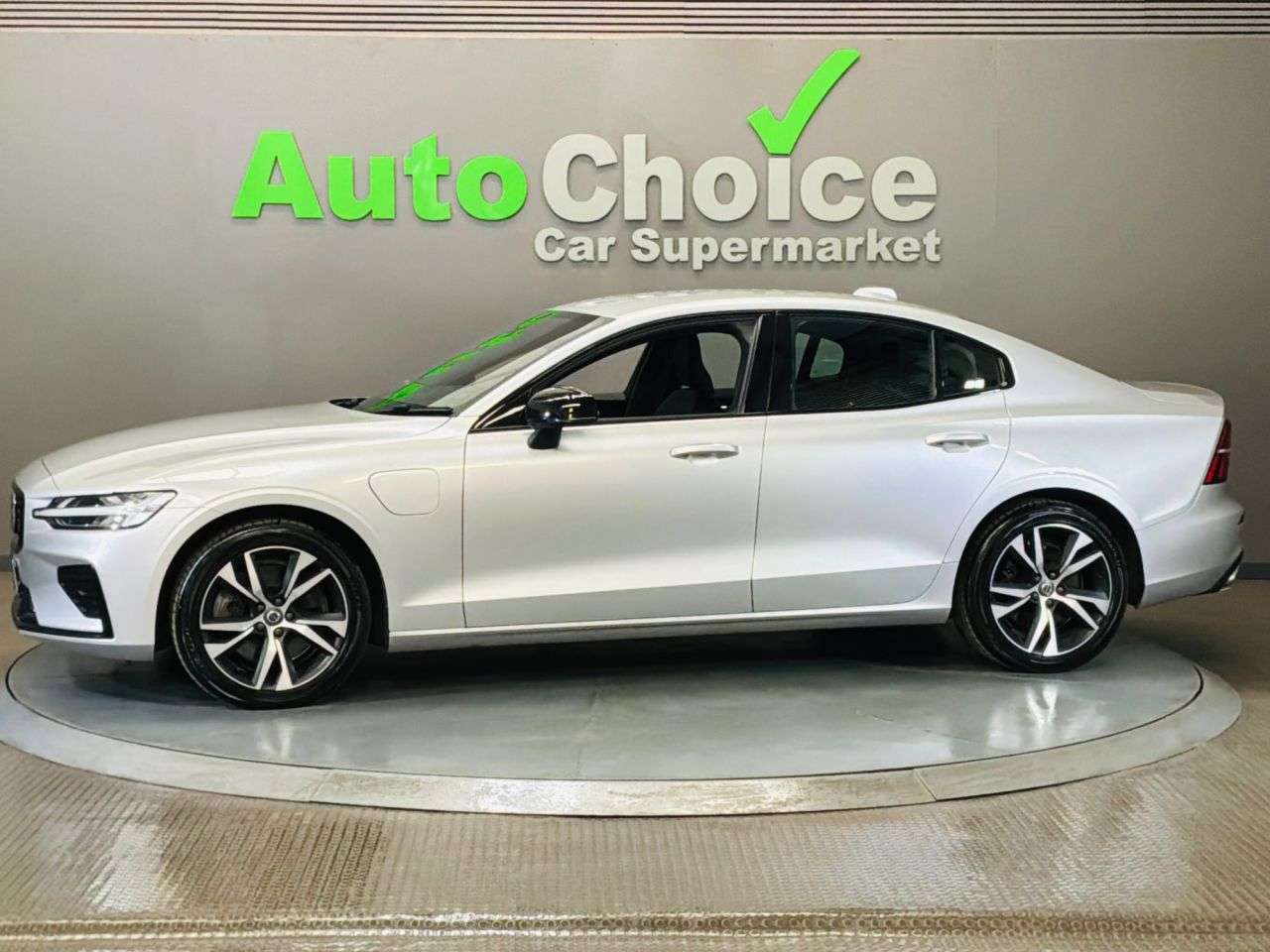 2022 VOLVO S60 2022 VOLVO S60