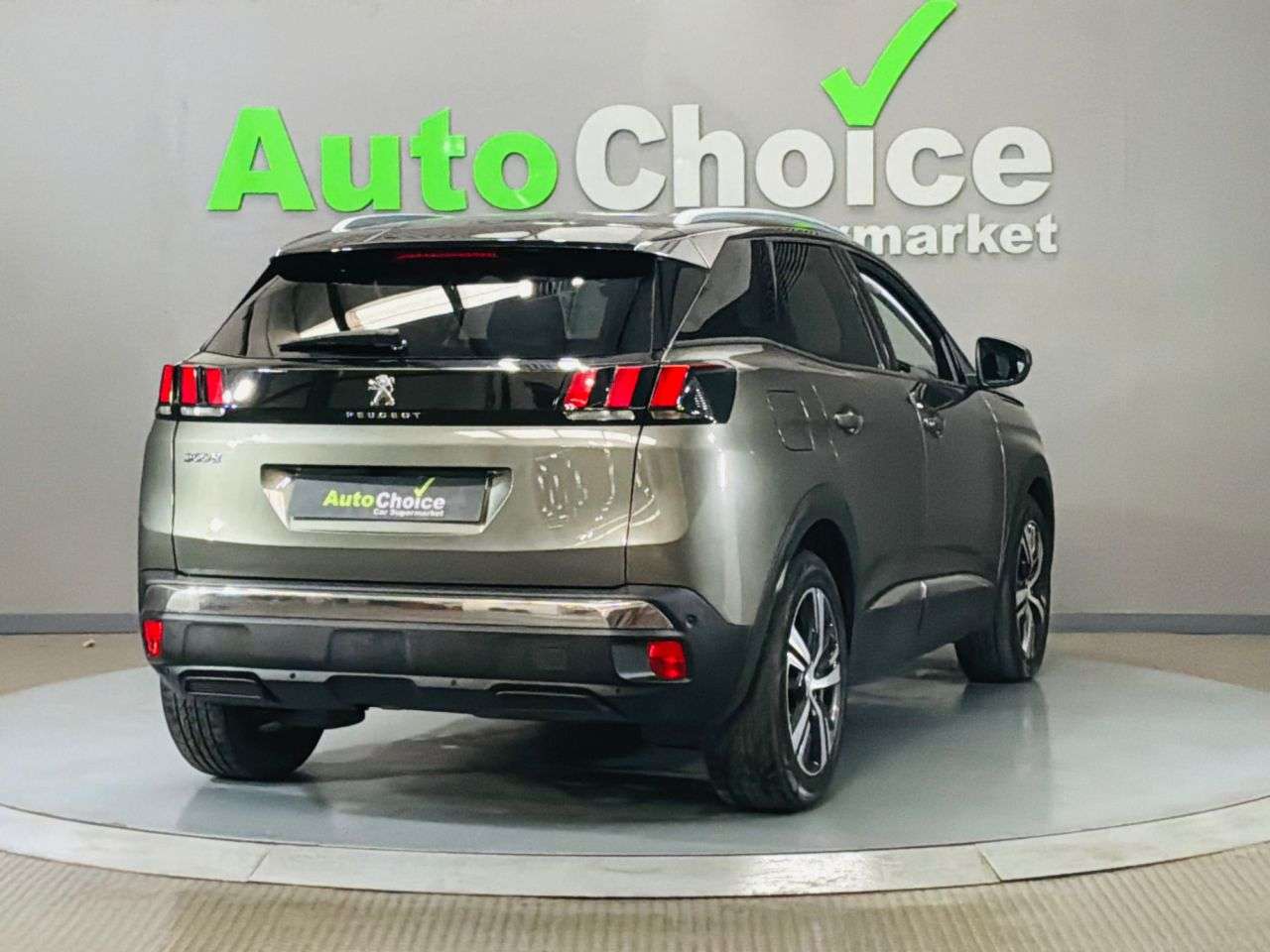 2019 PEUGEOT 3008 2019 PEUGEOT 3008