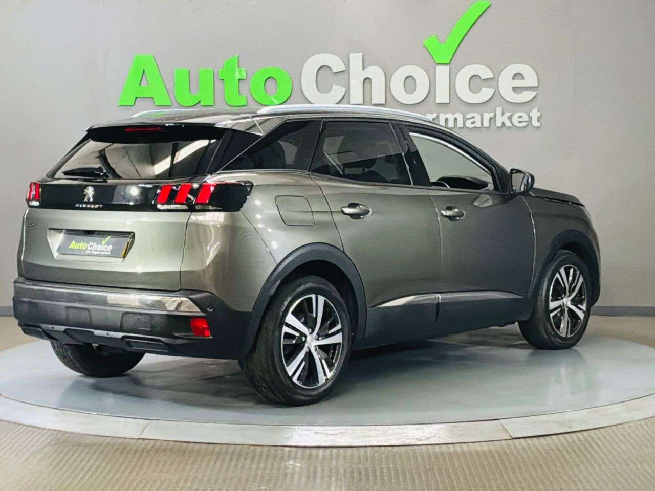 2019 PEUGEOT 3008 2019 PEUGEOT 3008