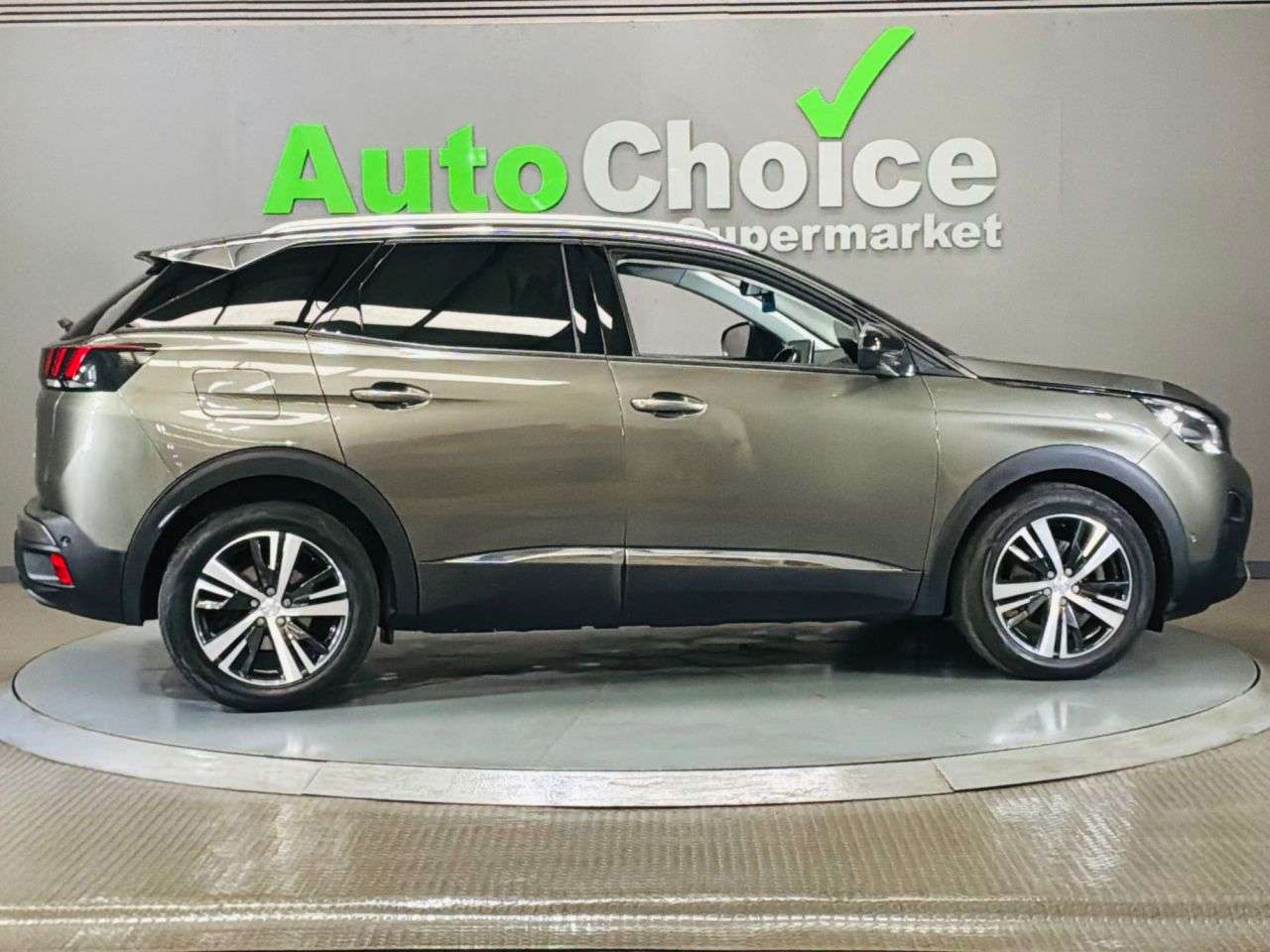 2019 PEUGEOT 3008 2019 PEUGEOT 3008