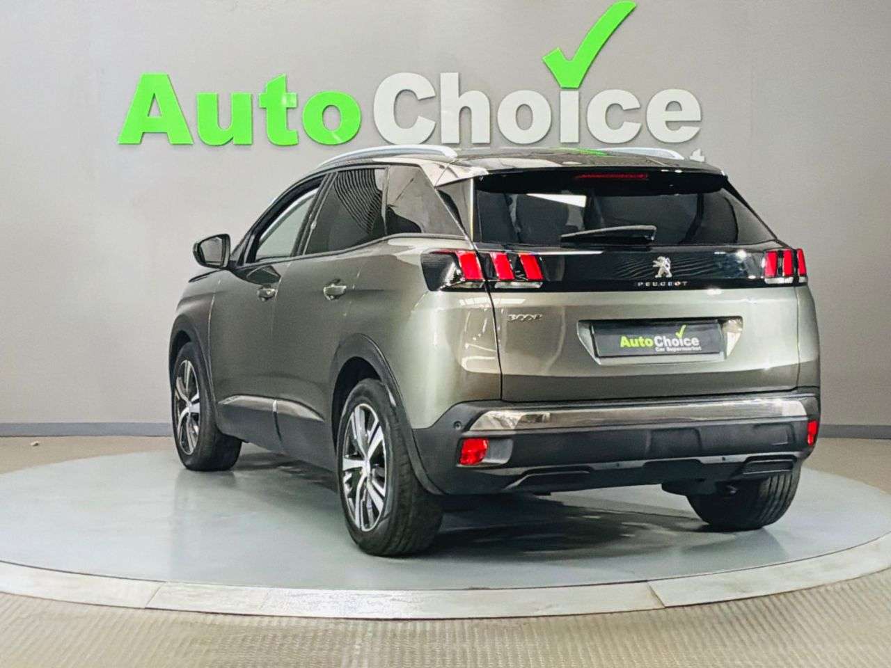 2019 PEUGEOT 3008 2019 PEUGEOT 3008