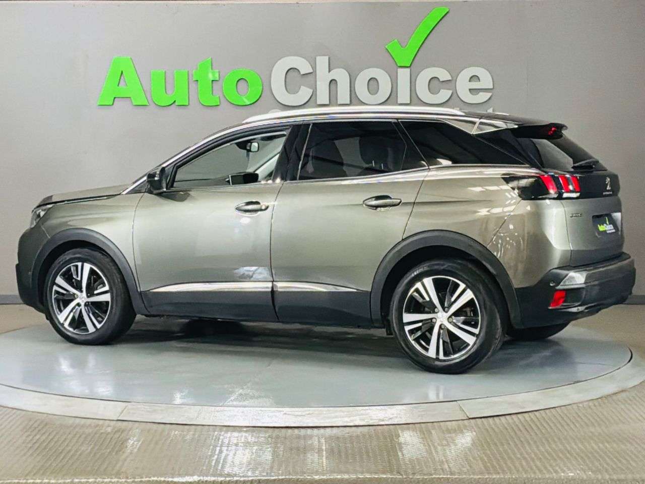 2019 PEUGEOT 3008 2019 PEUGEOT 3008