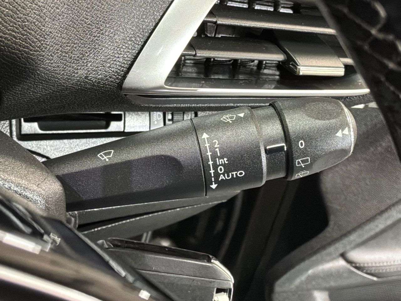 2019 PEUGEOT 3008 2019 PEUGEOT 3008