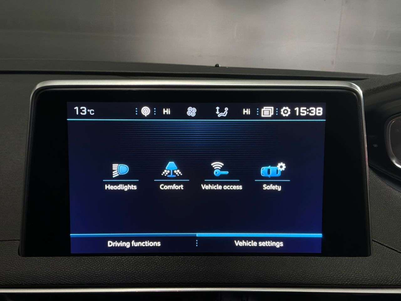 2019 PEUGEOT 3008 2019 PEUGEOT 3008