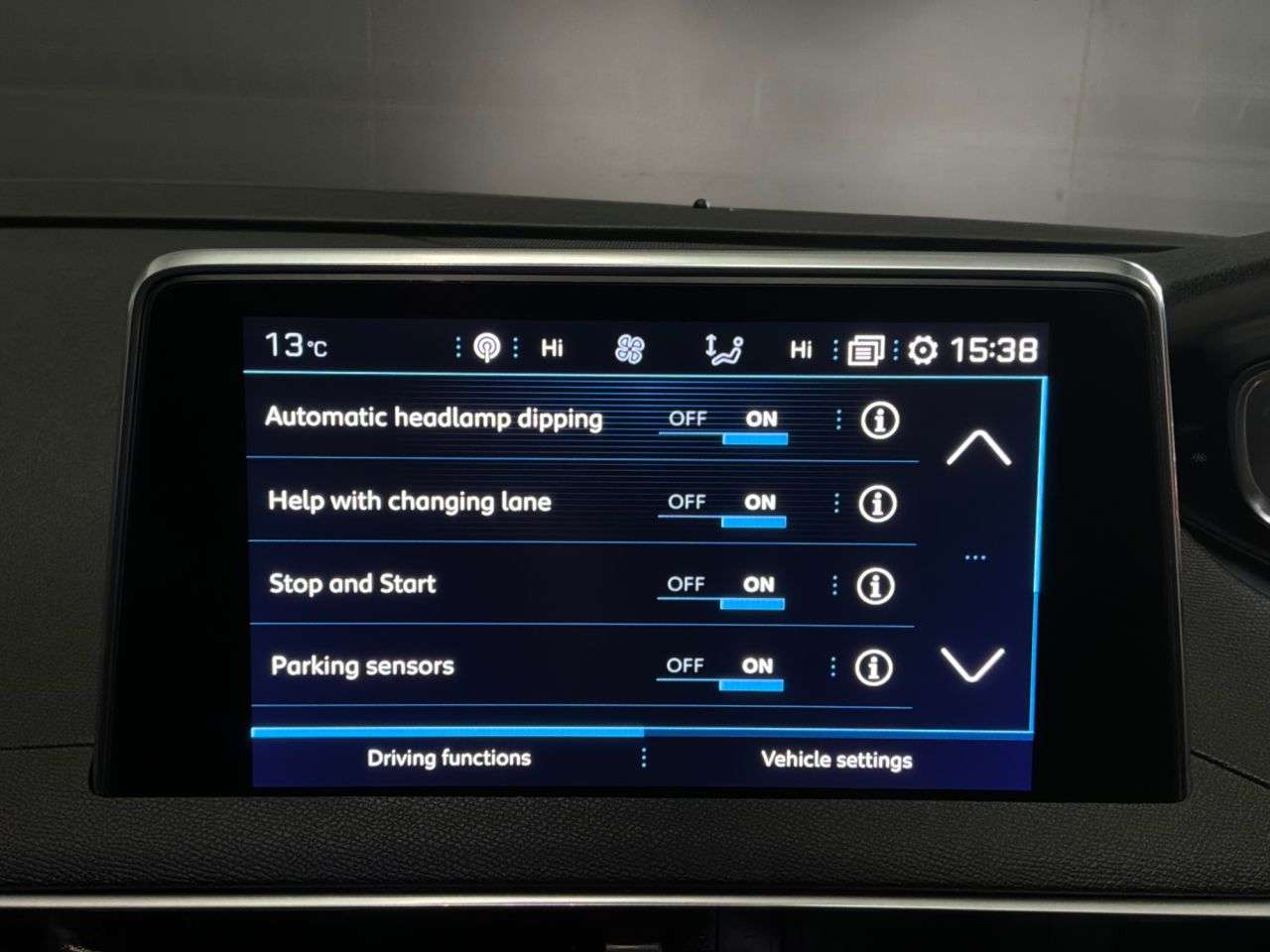 2019 PEUGEOT 3008 2019 PEUGEOT 3008